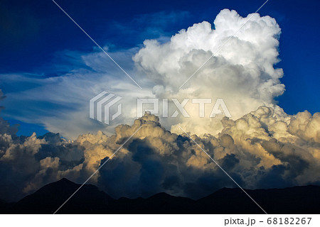 積乱雲 積乱雲 68182267