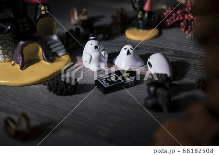 ハロウィンイメージ（スタジオ撮影） 68182508