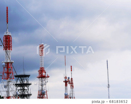 奈良県　生駒山　生駒送信所（夏） 68183652