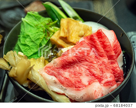 近江牛のすき焼き 近江牛のすき焼き 68184037