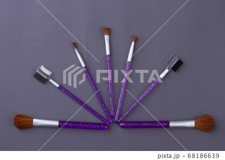 Set of various layout brushes. 68186639