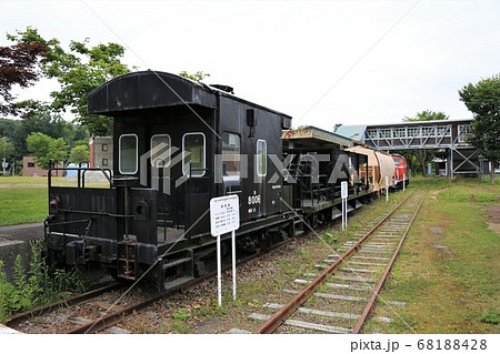 三笠鉄道村 幌内太駅の保存車両 北海道三笠市 の写真素材 68188428 Pixta