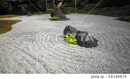 宮城県仙台市　松島　円通院の日本庭園の石庭　1269	 68190874