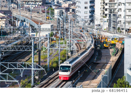 日本の東京都市景観 東武伊勢崎線などを望む 68196451