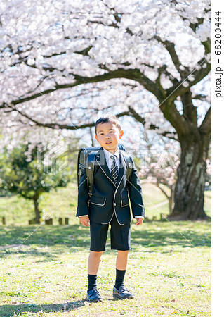 6 years old 6 years old 68200444