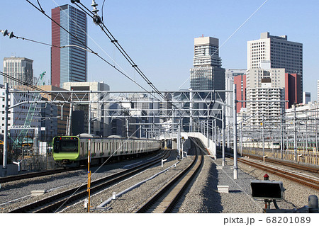 ［JY］山手線E235系（高輪ゲートウェイ駅） 68201089