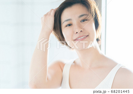 30代女性の朝美容 68201445
