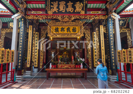 Interior of Hoi Quan Nghia An pagoda in Nguyen Trai Street, Cho Lon (Saigon's Chinatown). 68202262