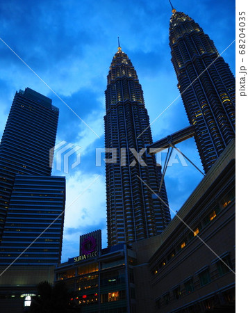 ペトロナスツインタワー 68204035