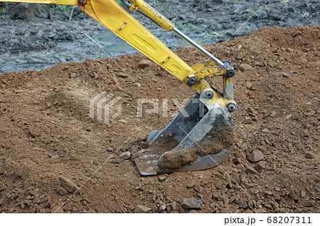 パワーショベル 68207311