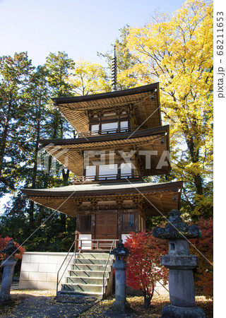 紅葉が美しい秋の恵林寺 紅葉が美しい秋の恵林寺 68211653