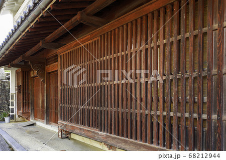 内子の町並み 八日市護国重要伝統的建造物群保存地区 愛媛県喜多郡内子町 内子の町並み 八日市護国重要伝統的建造物群保存地区 愛媛県喜多郡内子町 68212944