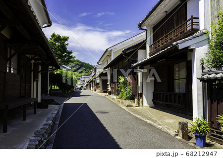 内子の町並み　八日市護国重要伝統的建造物群保存地区　愛媛県喜多郡内子町 68212947