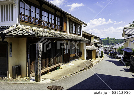 内子の町並み 八日市護国重要伝統的建造物群保存地区 愛媛県喜多郡内子町 内子の町並み 八日市護国重要伝統的建造物群保存地区 愛媛県喜多郡内子町 68212950