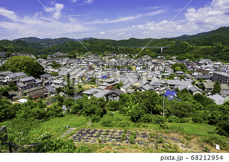 内子の町並み 八日市護国重要伝統的建造物群保存地区 愛媛県喜多郡内子町 内子の町並み 八日市護国重要伝統的建造物群保存地区 愛媛県喜多郡内子町 68212954