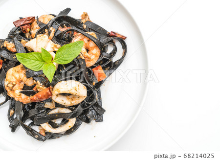 black spaghetti or pasta with seafood 68214025
