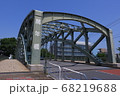 青空と万年橋 68219688