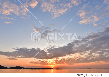 奥浜名湖 秋 日の出 奥浜名湖 秋 日の出 68220188