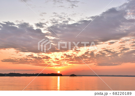 奥浜名湖　秋　日の出 68220189