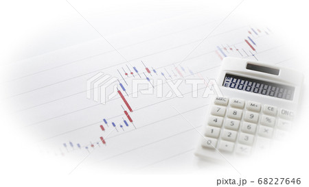 株式のチャート　資産運用　投資信託 68227646