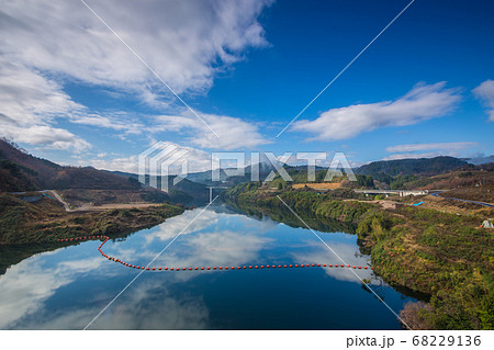 大分ダムと青空 大分ダムと青空 68229136