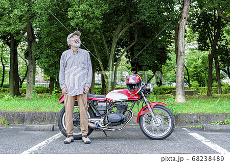 バイクライフ シニアライダーとモーターサイクル バイクライフ シニアライダーとモーターサイクル 68238489