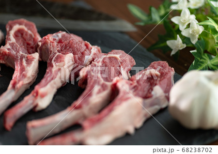 骨付きラムロース肉 68238702