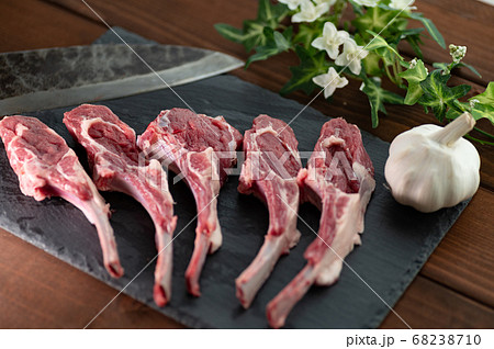 骨付きラムロース肉 骨付きラムロース肉 68238710