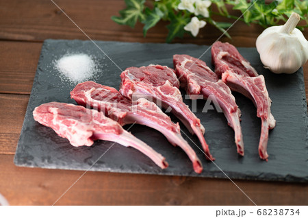 骨付きラムロース肉 68238734