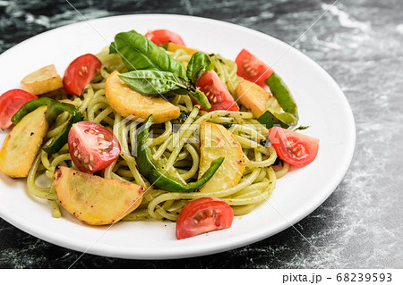 バジル風味　夏野菜パスタ 68239593