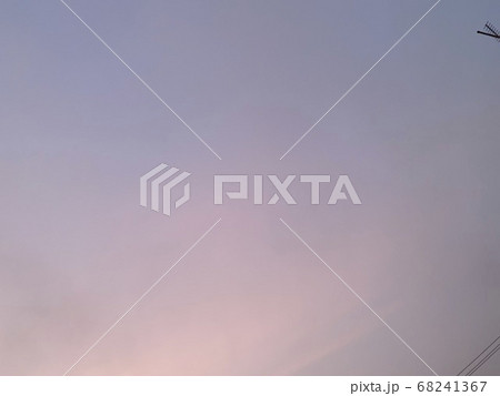 広島の夕焼けの空 68241367