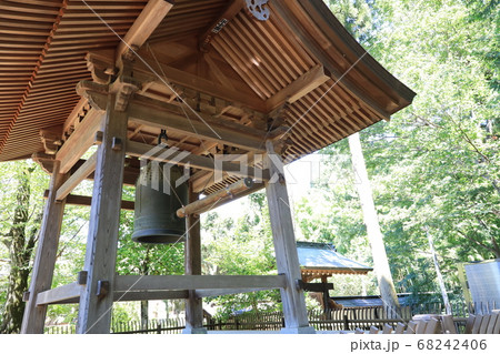 埼玉県入間郡三芳町の多福寺の鐘楼 68242406