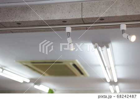 オフィス　ダウンライト 68242487