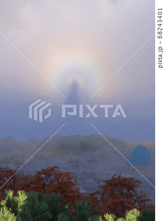 南アルプス北岳でのブロッケン現象 68243401