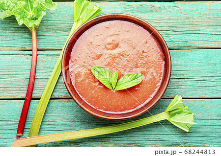 Cold rhubarb soup Cold rhubarb soup 68244813