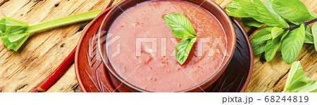 Cold rhubarb soup Cold rhubarb soup 68244819