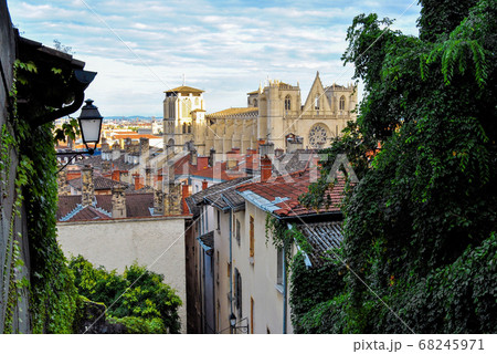 Lyon, cathedral of Saint Jean 68245971