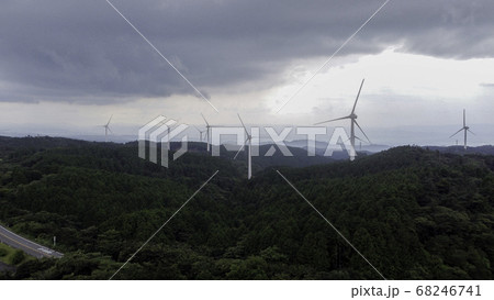 【空撮】青山高原の風車 68246741