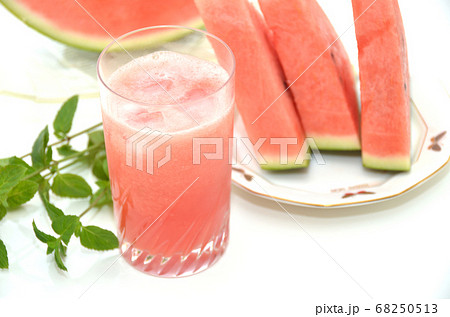 スイカジュース・スイカスカッシュ・スイカ・夏イメージ スイカジュース・スイカスカッシュ・スイカ・夏イメージ 68250513