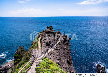 （静岡県）石廊崎　石室神社・突端の熊野神社 68253532