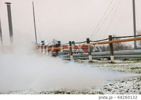 Pipe rack with pipes in superheated high-pressur Pipe rack with pipes in superheated high-pressur 68260132