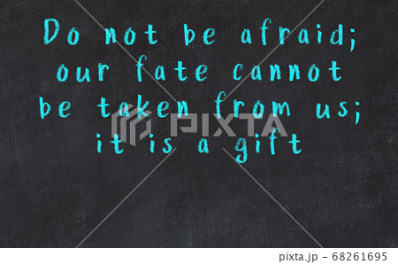 Black chalkboard with wise inscription on it 68261695