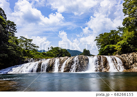 （愛知県東栄町）蔦の淵　滝（長秒露光） 68266155
