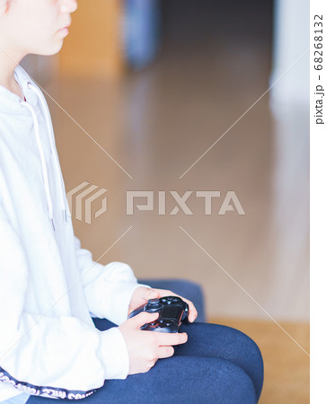 家にこもってゲーム三昧【ウィズコロナのニューノーマル】 家にこもってゲーム三昧【ウィズコロナのニューノーマル】 68268132