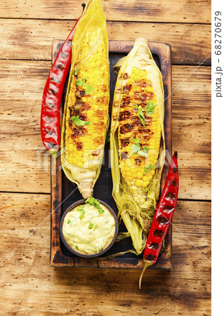 Grilled corn cobs Grilled corn cobs 68270679