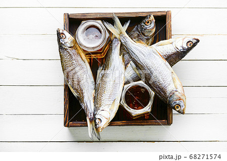 Sun dried fish 68271574
