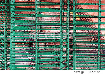 Metal mesh netting chain link green fence work 68274848