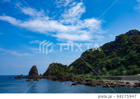 福井県越前町「呼鳥門園地」 海岸沿い 福井県越前町「呼鳥門園地」 海岸沿い 68275947