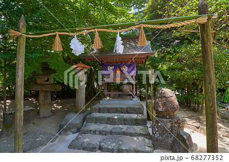 縁結びの神様 松江市八重垣神社にある子宝に恵まれる山神神社の写真素材
