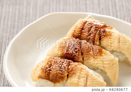 蒸しあなごにぎり寿司。 蒸しあなごにぎり寿司。 68280677
